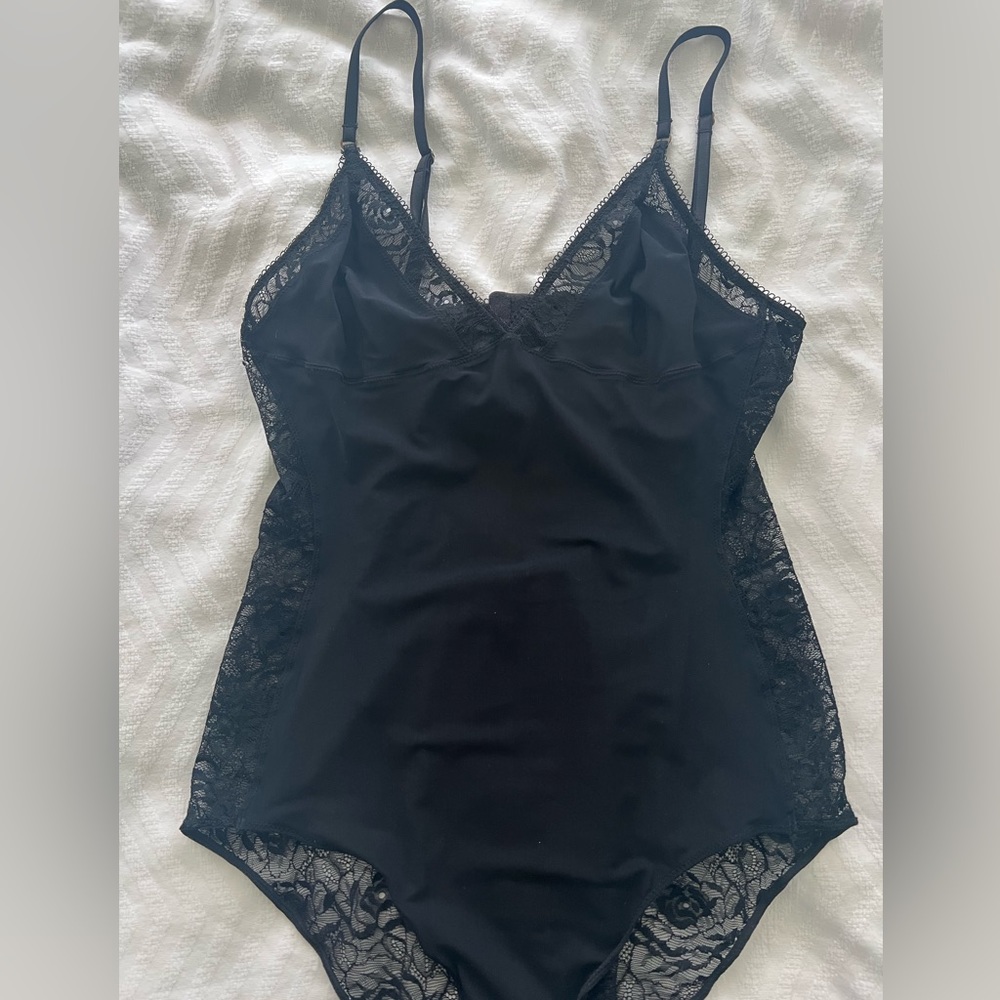 Aritzia bodysuit